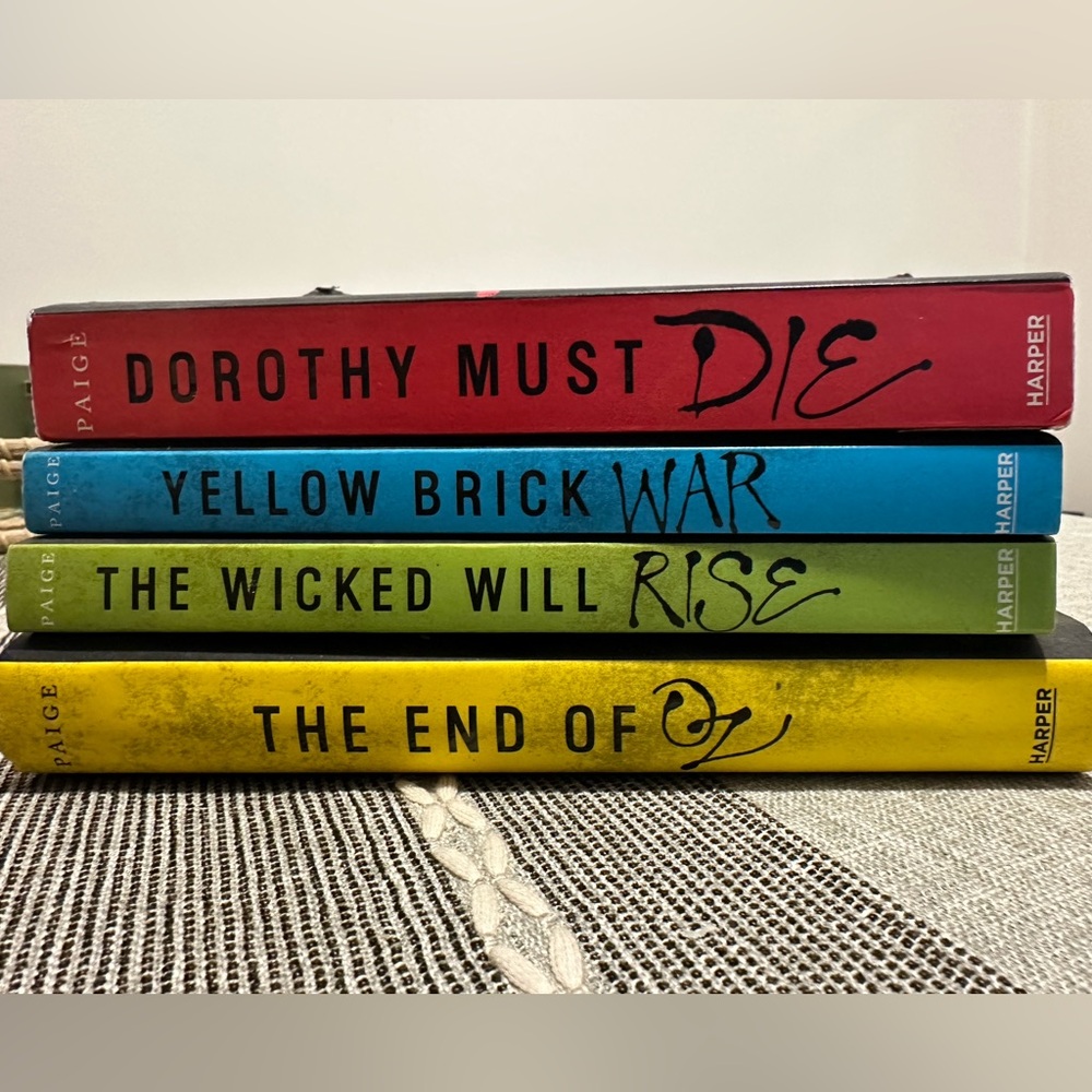 Dorothy Must Die Series